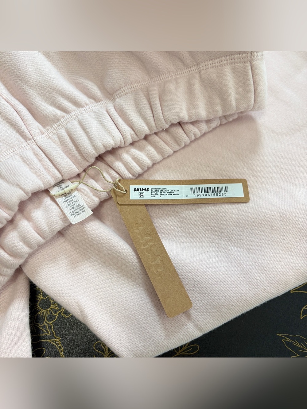 ๐ธ SKIMS Cotton Fleece Classic Straight Leg Pant | Barely Pink Angel | S | NWT - Picture 6 of 7